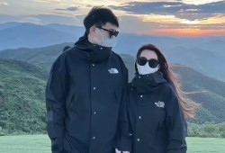 The North Face 北面1990冲锋衣