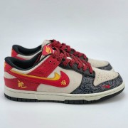Nike SB Dunk Low 蛇年限定 白黑红小钩满天星