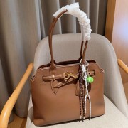 miumiu缪缪24新款nappa Aventure公文包