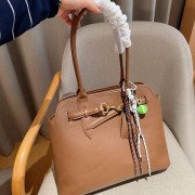 miumiu缪缪24新款nappa Aventure公文包