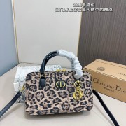 LV路易斯威登winter wave2RTW手提包