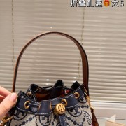 托里伯奇 tb水桶包