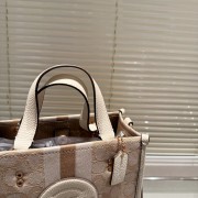 Coach专柜超火的皮质Field Tote托特包