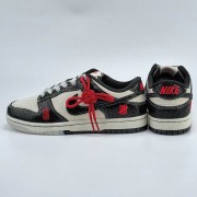 Nike SB Dunk Low x UNDEFEATED 蛇年限定 黑白满天星