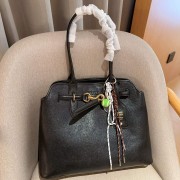 miumiu缪缪24新款nappa Aventure公文包
