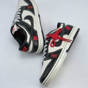 Nike SB Dunk Low x UNDEFEATED 蛇年限定 黑白满天星