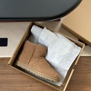 UGG 冬季经典基本男款短靴1002072