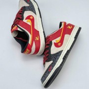 Nike SB Dunk Low 蛇年限定 白黑红小钩满天星