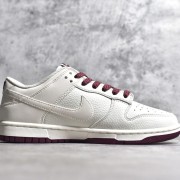 Nk SB Dunk Low 联名三勾 米酒红配色 低帮休闲运动滑板板鞋