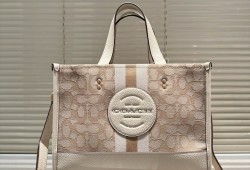Coach 蔻驰 新配色 Field tote 购物袋