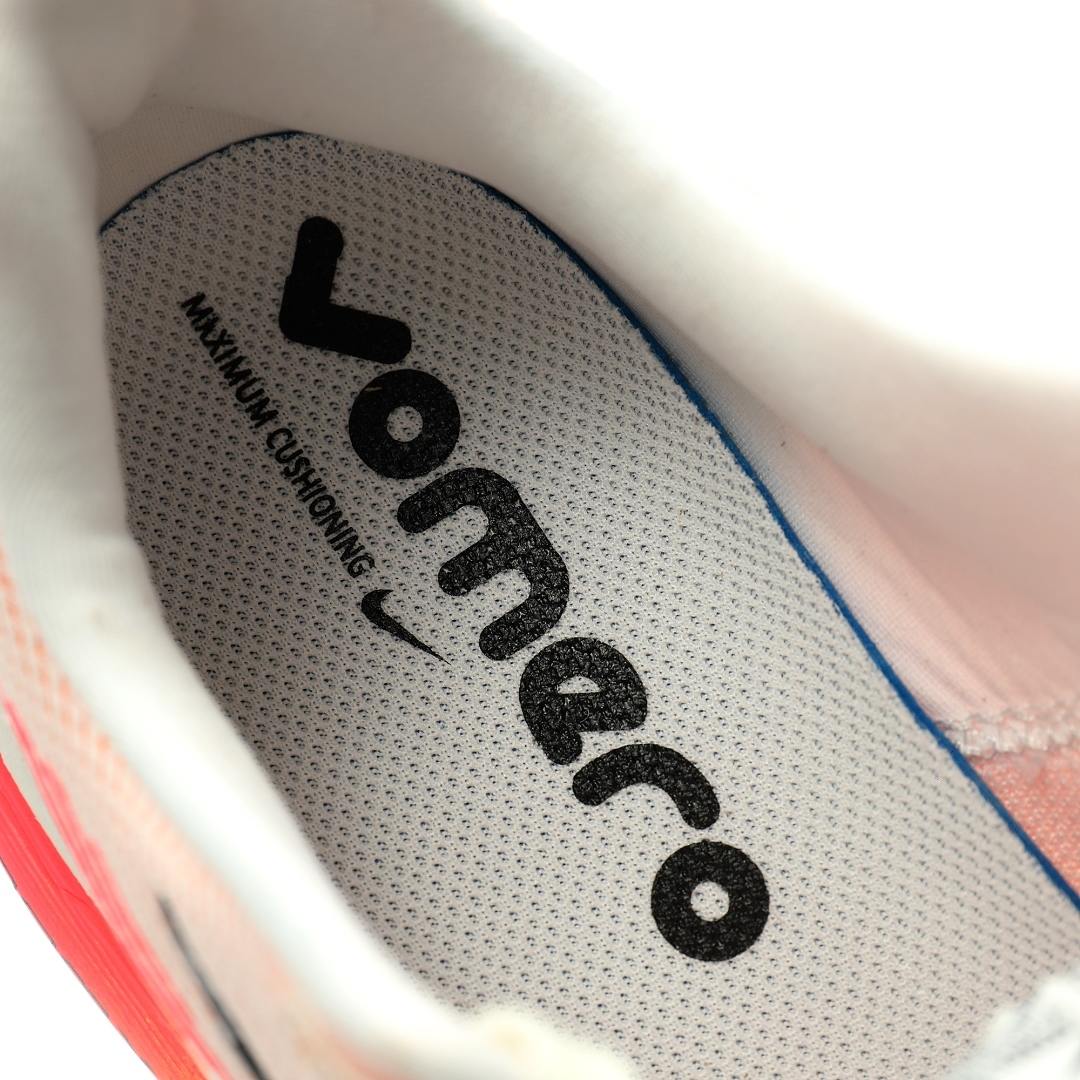 耐克Nike Vomero 18 ZoomX