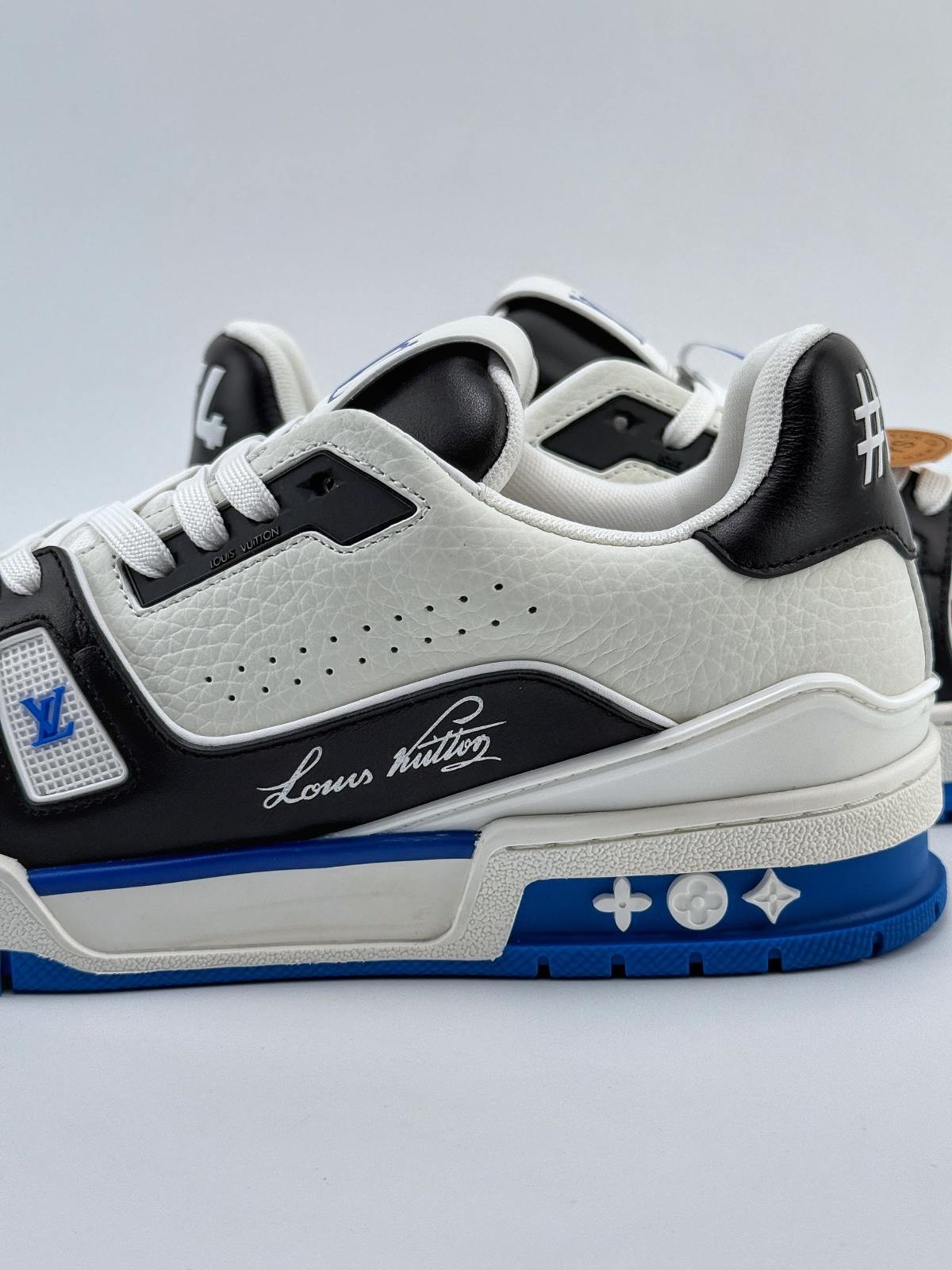 Louis Vuitton 路易威登 LV Trainer 低帮休闲板鞋 第9张