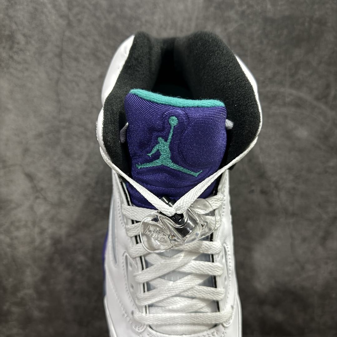 Air Jordan 5 Retro